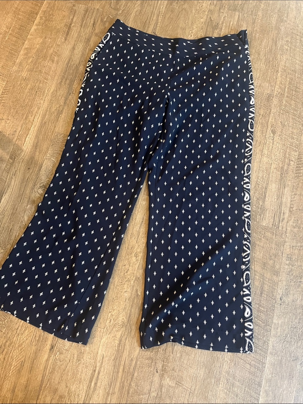 CAbi Navy Patterned Wide-Leg Pants with White Motif